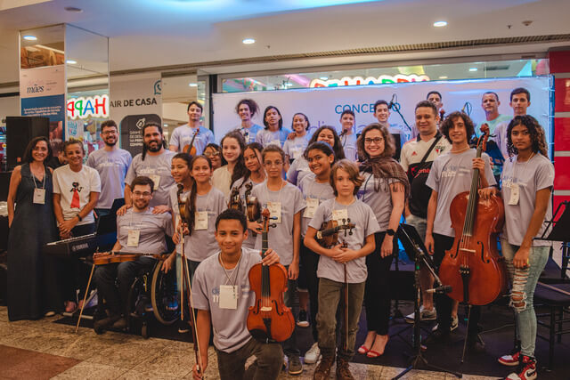 Apresentação Cajuzinhos do Cerrado no dia das mães do Goiânia Shopping