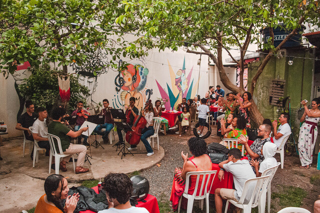 Apresentação Cajuzinhos do Cerrado na Festa do Caju